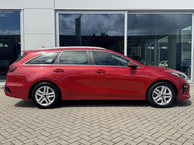 KIA CEE D Ceed Sportswagon 1.4 T-GDi DynamicLine |Trekhaak | Navigatie | Achteruitrijcamera |
