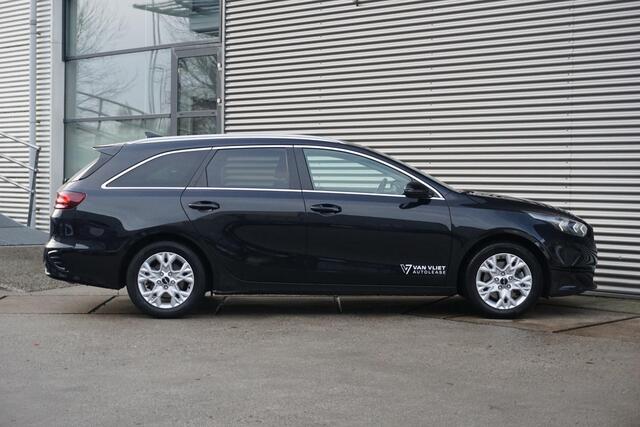 KIA CEE D Ceed Sportswagon 1.5 T-GDi DynamicPlusLine | Stoel- en stuurverwarming | Camera | Carplay