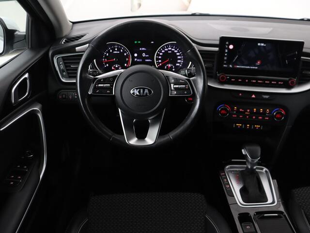 KIA CEE D Ceed 1.4 T-GDi DynamicPlusLine | Stoel & stuurverwarming | Adaptive cruise | Camera | Carplay | Keyless | Half leder | Navigatie