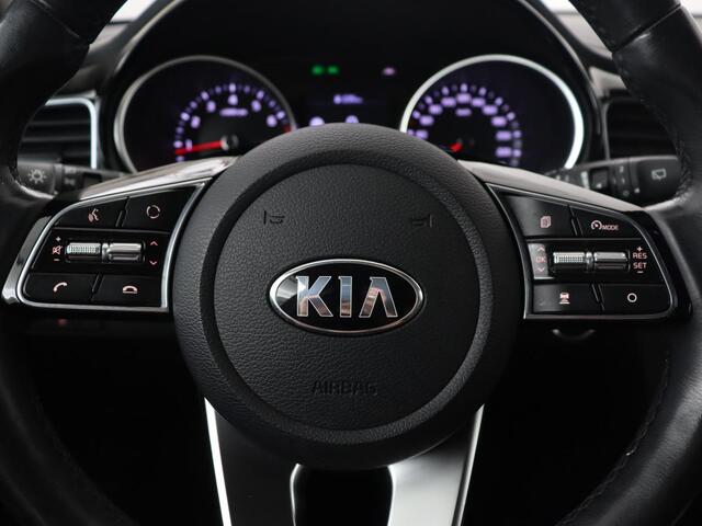 KIA CEE D Ceed 1.4 T-GDi DynamicPlusLine | Stoel & stuurverwarming | Adaptive cruise | Camera | Carplay | Keyless | Half leder | Navigatie