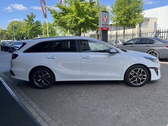 KIA CEE D Ceed Sportswagon 1.6 GDI PHEV DynamicPlusLine // DODEHOEK // ELEK. KLEP // adaptive cruise // SENSOREN+CAMERA // STUUR+STOELVERWARMING //