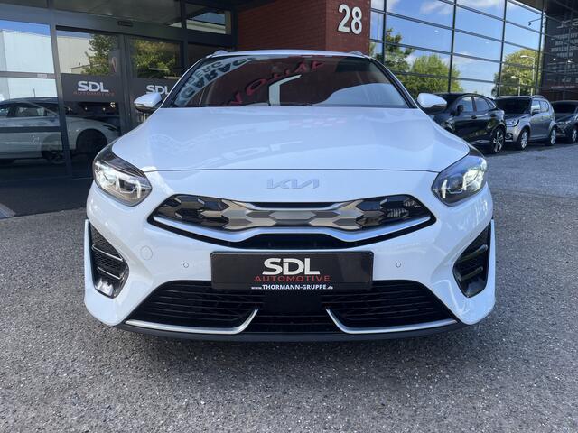 KIA CEE D Ceed Sportswagon 1.6 GDI PHEV DynamicPlusLine // DODEHOEK // ELEK. KLEP // adaptive cruise // SENSOREN+CAMERA // STUUR+STOELVERWARMING //