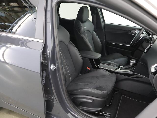 KIA CEE D Ceed SW 1.5 T-GDi DCT7 GT-Line | Panoramadak | Stoel/Stuurwielverwarming | Sportstoelen | Slimme automatische achterklep | Dodehoek detectie