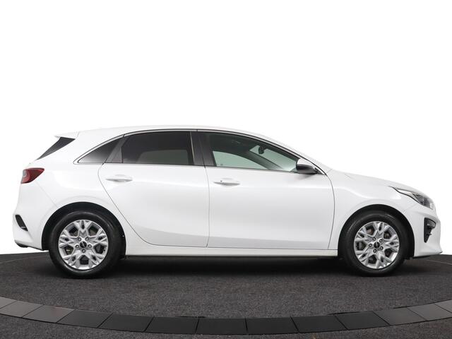 KIA CEE D Ceed 1.0 T-GDi DynamicPlusLine - Stoelverwarming - Camera - Clima - Fabrieksgarantie tot 10-2027