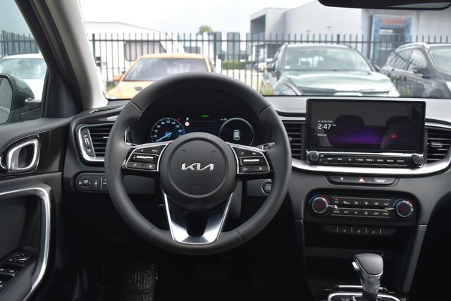 KIA CEE D Ceed SW PE 1.5 T-GDi DynamicPlusLine MY25 Kia Ceed SW PE 1.5 T-GDi MHEV DynamicPlusLine MY25 Navigatie | Elektrisch bedienbare achterklep | Adaptieve cruise control