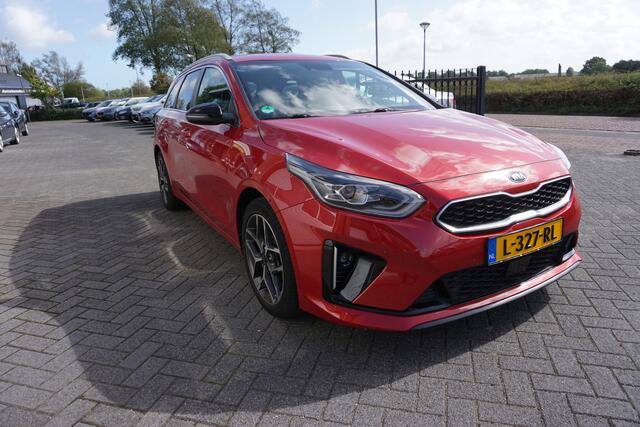 KIA CEE D Ceed Sportswagon 1.5 T-GDi 160PK GT-LINE BUSINESS EDITION ORIGINEEL NL DEALER ONDERHOUDEN CAMERA XENON/LED ALCANTARA/LEDER STOEL+STUURVERWARMING ANDROID/APPLECARPLAY NAVI CLIMA CRUISE BLUETOOTH PDC V+A KEYLESS ENZ...