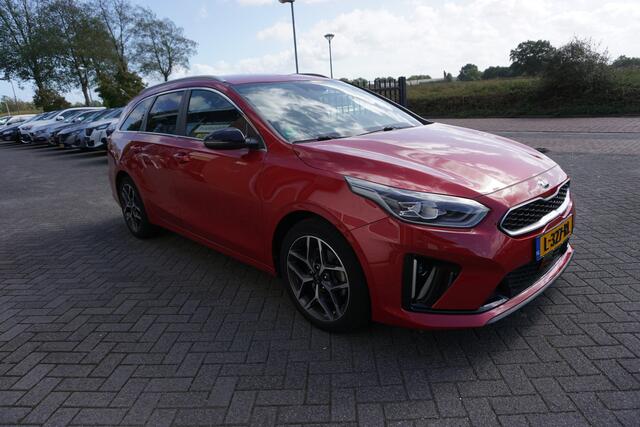 KIA CEE D Ceed Sportswagon 1.5 T-GDi 160PK GT-LINE BUSINESS EDITION ORIGINEEL NL DEALER ONDERHOUDEN CAMERA XENON/LED ALCANTARA/LEDER STOEL+STUURVERWARMING ANDROID/APPLECARPLAY NAVI CLIMA CRUISE BLUETOOTH PDC V+A KEYLESS ENZ...