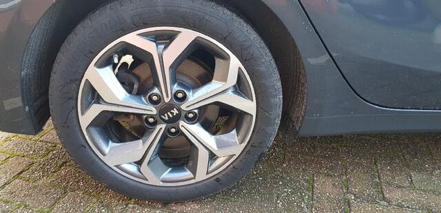 KIA CEE D 1.4 T-GDi ExecutiveL