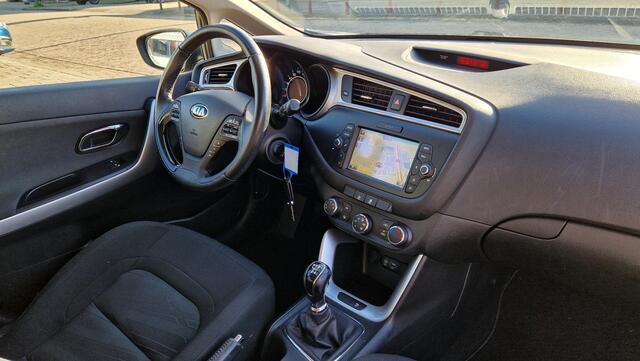 KIA CEE D cee'd Sportswagon 1.0 T-GDi First Edition