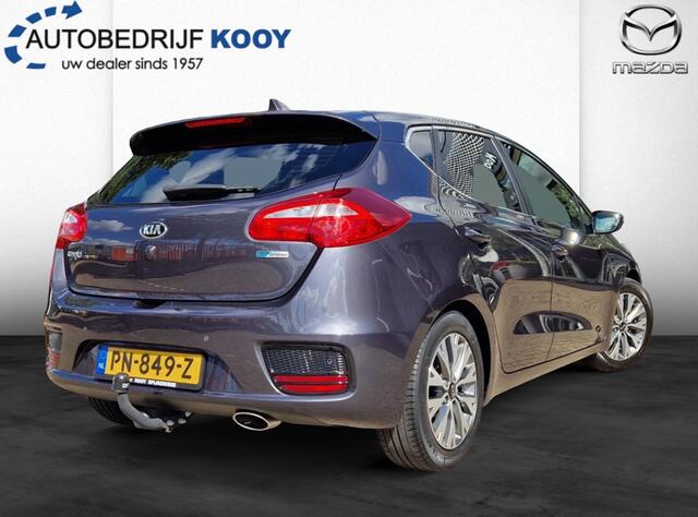KIA CEE D 1.6 GDI DynamicLine Navigatie / Trekhaak / Camera / / Clima