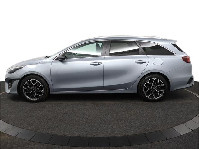 KIA CEE D Ceed Sportswagon 1.5 T-GDi GT-Line Apple Carplay/Android Auto - Cruise Control - Dodehoekdetectie - Panoramadak - Navigatie - Stuur/Stoelverwarming Fabrieksgarantie tot 07-2031