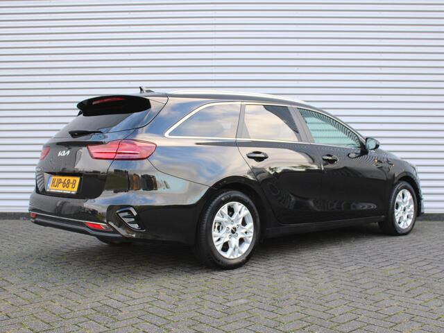 KIA CEE D Ceed Sportswagon 1.5 T-GDi DynamicPlusLine | Stoel- & stuurverwarming | Camera | Clima | Cruise adapt. | LED | Navi | Elek. achterklep | 16" LM |