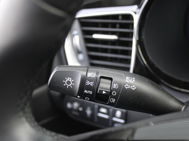 KIA CEE D Ceed Sportswagon 1.5 T-GDi DynamicPlusLine | Stoel- & stuurverwarming | Camera | Clima | Cruise adapt. | LED | Navi | Elek. achterklep | 16" LM |