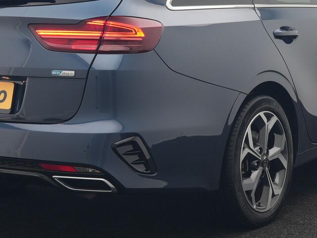 KIA CEE D Ceed Sportswagon 1.6 GDI ExecutiveLine Plug In Hybrid 141pk PHEV | Panodak | Adaptive Cruise | Camera | Lederen Sportstoelen Ventilatie & Memory | Apple Carplay | Keyless | Blis | Navigatie | DAB |