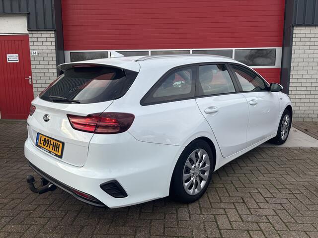 KIA CEE D Ceed Sportswagon 1.0 T-GDi Comfortline TREKHAAK / CAMERA / DAB+ / CARPLAY / AIRCO / CRUISE / NL-AUTO