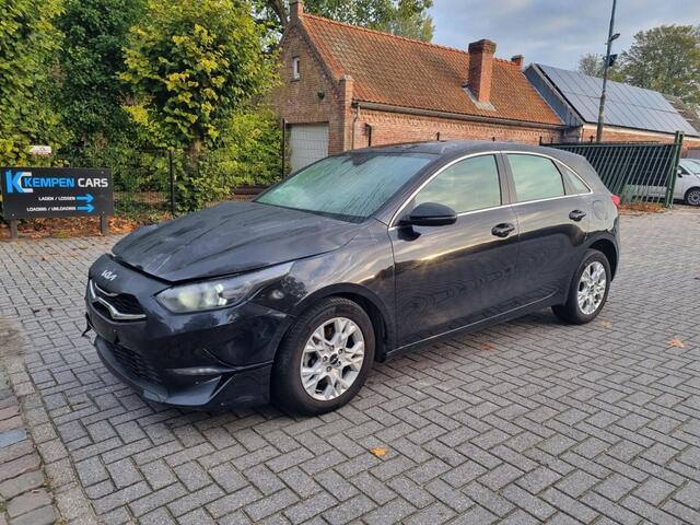 KIA CEE D 1.0 TGDI Aut. Navi Camera