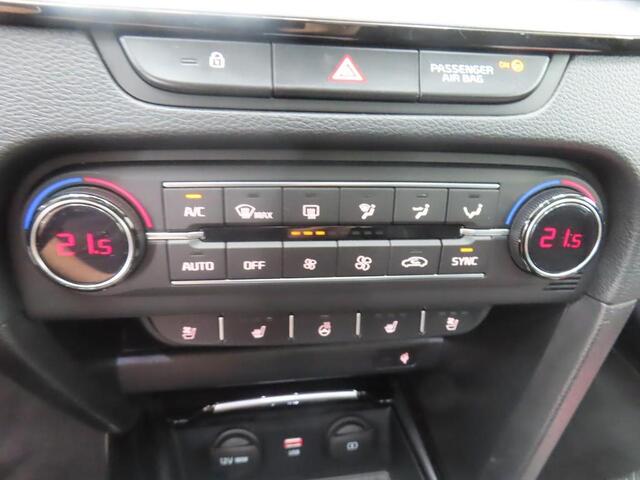 KIA CEE D CEED SPORTSWAGON 1.4 T-GDI EXECUTIVELINE I AUTOMAAT I SCHUIFDAK I ADAPT. CRUISE CONTROL I CLIMATE CONTROL I LEDEREN BEKLEDING