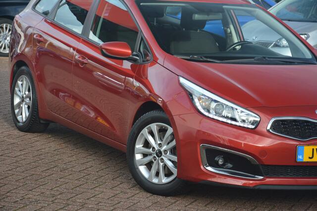 KIA CEE D cee'd Sportswagon 1.6 GDI First Edition | Navigatie | Camera | Airco | Cruise-control | NL auto!! |