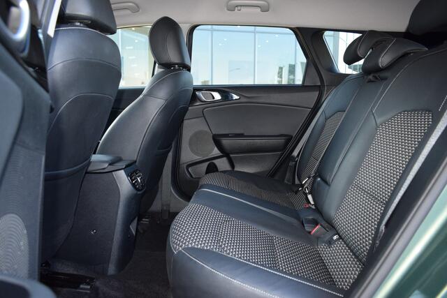 KIA CEE D Ceed Sportswagon 1.5 T-GDi DynamicPlusLine DCT7/Autom. | Cruise Control Adaptief | Navigatie | Camera | Stoel+StuurVerwarming | Keyless | Tot 10Jr. Kia-Garantie