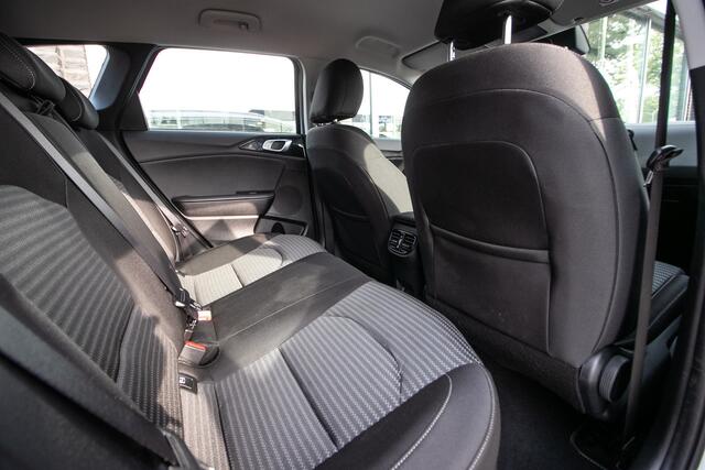 KIA CEE D Ceed Sportswagon 1.6 GDI PHEV DynamicLine - Carplay | Adpt. cruise | Camera | stuurverw.