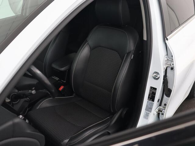 KIA CEE D Ceed 1.4 T-GDi DynamicPlusLine | Stoel & stuurverwarming | Adaptive cruise | Trekhaak | Camera | Carplay | Full LED | Navigatie | Climate control | DAB | File Assistent