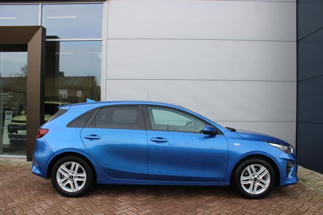KIA CEE D cee'd 1.0 T-GDi 100pk ComfortLine Airco Camera Carplay Trekhaak Zeer mooi