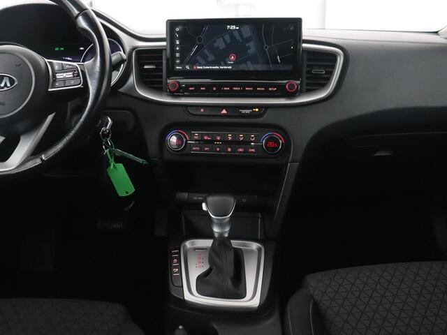KIA CEE D Ceed 1.4 T-GDi DynamicLine | Automaat | Carplay | Camera | Navigatie | Parkeerhulp | Climate control | Bluetooth | Cruise control