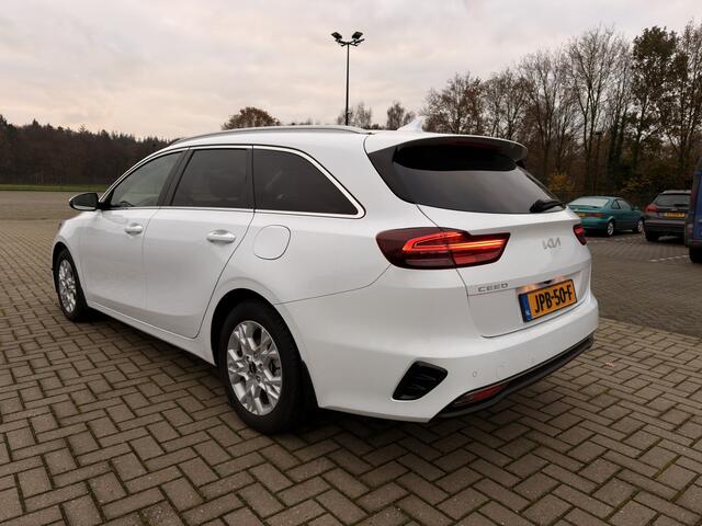 KIA CEE D Ceed Sportswagon 1.5 T-GDi DynamicLine (Carma / Stoelverw. / Navi / Cruise)