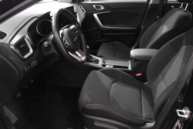 KIA CEE D Ceed Sportswagon 1.0 T-GDi 101pk Prestige | Navigatie | Apple Carplay/Android Auto | Camera | Stoel- en stuurverwarming | Cruise Control | Climate Control | Start/Stop systeem | Getinte ramen