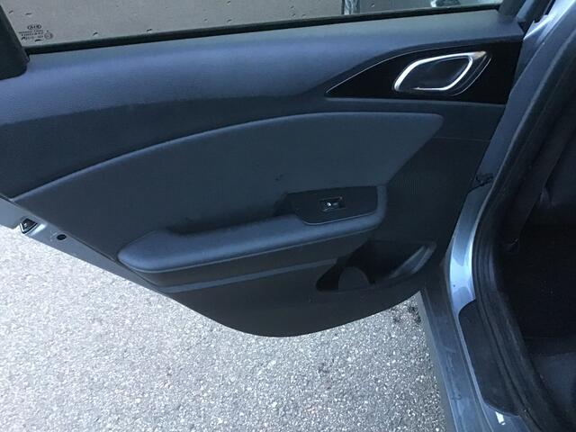 KIA CEE D Ceed Sportswagon 1.0 T-GDi DynamicPlusLine Bj2018 station btw apk september2026