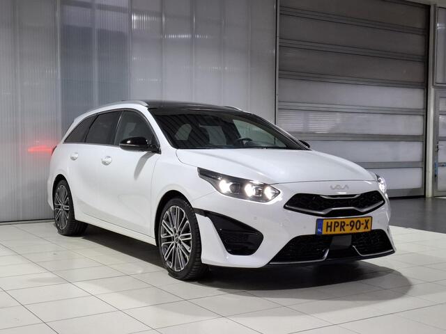 KIA CEE D Ceed Sportswagon 1.5 T-GDi GT-PlusLine AUTOMAAT, Stoel en stuur verwarming.