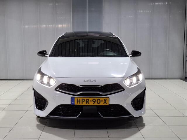 KIA CEE D Ceed Sportswagon 1.5 T-GDi GT-PlusLine AUTOMAAT, Stoel en stuur verwarming.