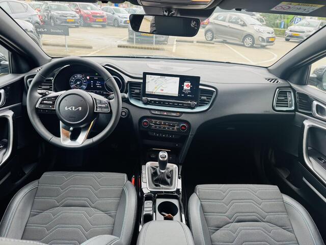 KIA CEE D Ceed 1.0 T-GDi DynamicPlusLine Demo auto ! Kmstand kan iets variëren ! Informeer altijd even of de auto aanwezig is !