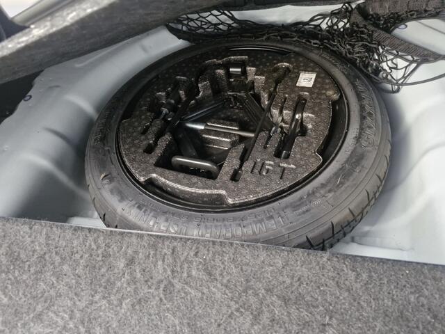 KIA CEE D 1.0 T-GDi ComfortPlusLine Navigator