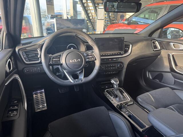 KIA CEE D Ceed Sportswagon 1.5 T-GDi GT-PlusLine NW Geregistreerde auto ! | BTW Auto | Snel rijden !