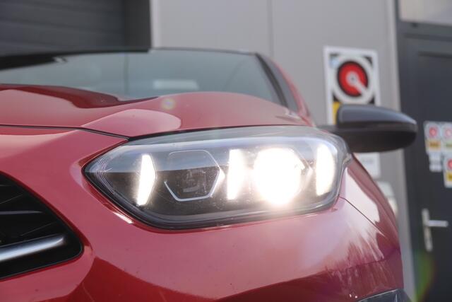 KIA CEE D Ceed Sportswagon 1.5 T-GDi GT-PlusLine Stoel & Stuurverwarmd, Pano, Trekhaak, Camera