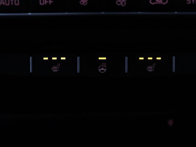 KIA CEE D Ceed Sportswagon 1.5 T-GDi MHEV ExecutiveLine Camera | Adapt. Cruis | Parkeersens. v+a | Trekhaak