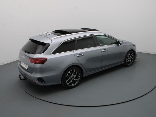KIA CEE D Ceed Sportswagon 1.5 T-GDi MHEV ExecutiveLine Camera | Adapt. Cruis | Parkeersens. v+a | Trekhaak