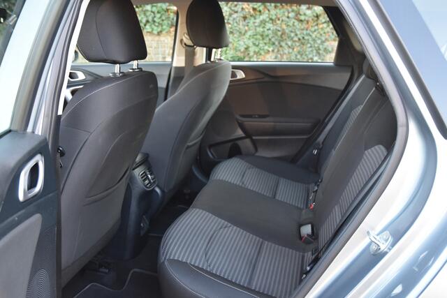 KIA CEE D Ceed Sportswagon 1.5 T-GDi DynamicLine | 120PK | CARPLAY | CAMERA