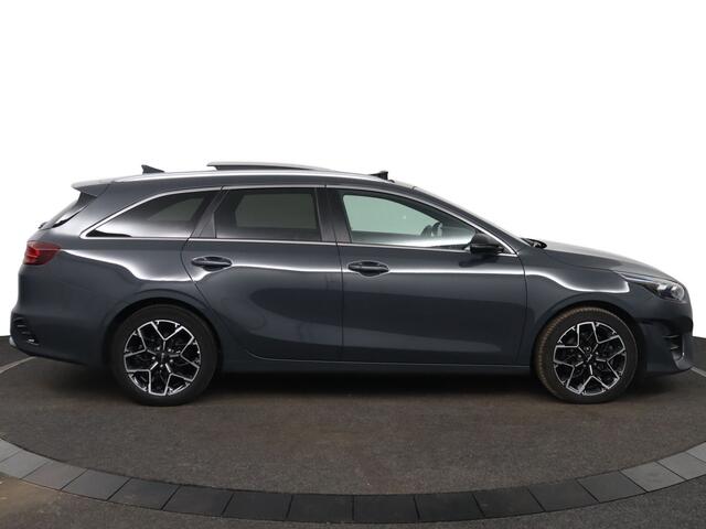 KIA CEE D Ceed Sportswagon 1.5 T-GDi GT-Line - Sportstoelen - Panorama dak - elektrische Achterklep - Adaptive Cruise control - Navigatie - Fabrieksgarantie tot 11-2030