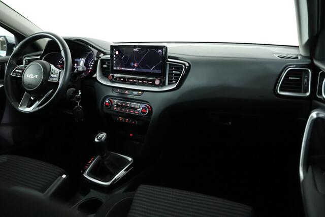 KIA CEE D Ceed Sportswagon 1.5 T-GDi DynamicLine / ACC / Navi / CarPlay / Cam / Clima