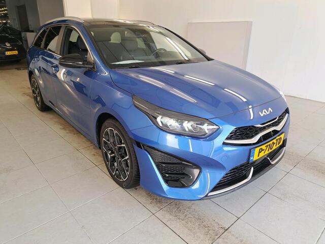 KIA CEE D Ceed Sportswagon 1.5 T-GDi GT-Line 1e Eigenaar | Volledig Onderh | BTW | NL-Auto | PANO | Winterpack | Trekhaak | Camera | Elek Klep | Climate | Ad Cruise | DAB | Led | Keyless | PDC | Start/Stop | Hill-Hold