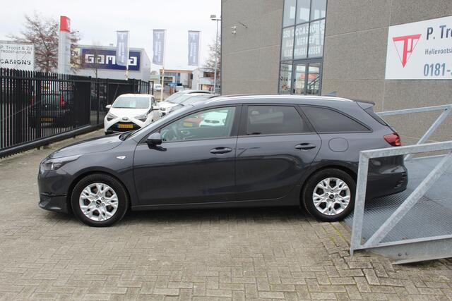 KIA CEE D Ceed Sportswagon 1.0 T-GDi DynamicPlusLine Stoelverwarming/Stuurverwarming/Achteruitrijcamera/Apple carplay/Licht metalen velgen/Cruise control/Lane assist