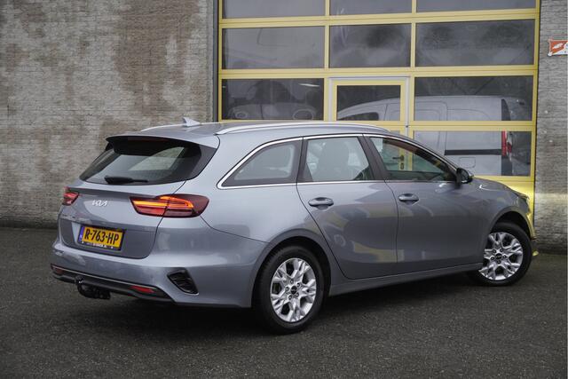 KIA CEE D Ceed Sportswagon 1.0 T-GDi DynamicLine BJ2022 Lmv 16" | Led V+A | Navi | Trekhaak | Achteruitrijcamera | App-Connect | Climate control | Cruise control | Getint glas