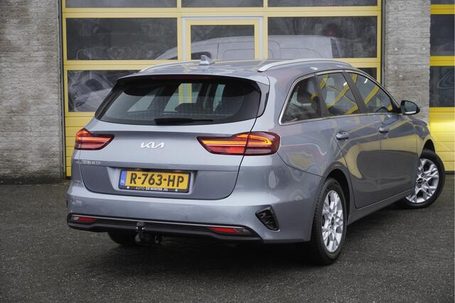 KIA CEE D Ceed Sportswagon 1.0 T-GDi DynamicLine BJ2022 Lmv 16" | Led V+A | Navi | Trekhaak | Achteruitrijcamera | App-Connect | Climate control | Cruise control | Getint glas