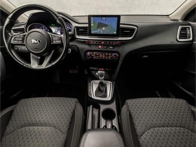 KIA CEE D Ceed Sportswagon 1.4 T-GDi DynamicLine 141Pk Automaat (APPLE CARPLAY, GROOT NAVI, CAMERA, TREKHAAK, SPORTSTOELEN, CLIMATE, LANE ASSIST, NIEUWE APK, NIEUWSTAAT)