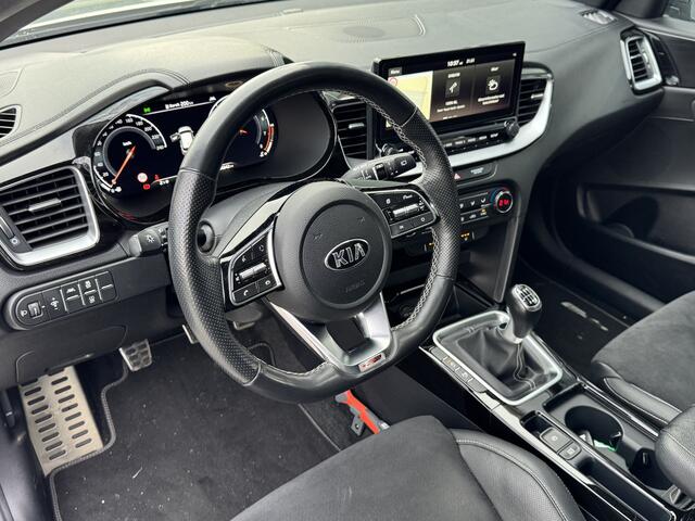 KIA CEE D Ceed 1.0 T-GDi 120pk GT-Line Panorama Climate control Navigatie Stoel - Stuur verwarming