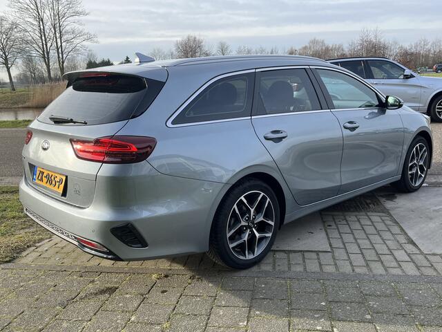 KIA CEE D Ceed Sportswagon 1.0 T-GDi 120PK DynamicLine / Camera / Apple Carplay - Android Auto / Climate / Parkeersensoren.Achter / LMV /