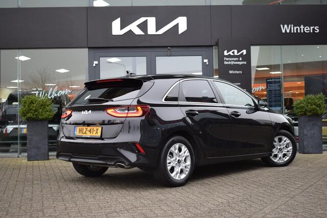 KIA CEE D Ceed 1.5 T-GDi DynamicPlusLine | Stuur + Stoelverwarming | Adaptieve Cruise Control | Navigatie | Tot 10 jaar Kia Garantie