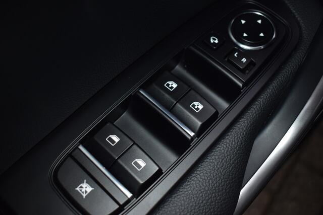 KIA CEE D Ceed 1.5 T-GDi DynamicPlusLine | Stuur + Stoelverwarming | Adaptieve Cruise Control | Navigatie | Tot 10 jaar Kia Garantie